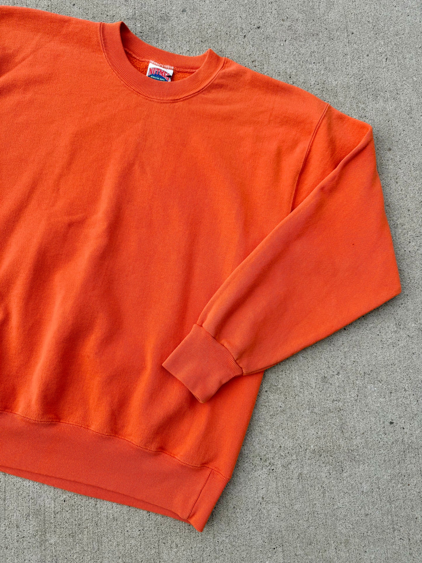 Vintage 1980s Nutmeg Orange Crewneck Sweatshirt | Large