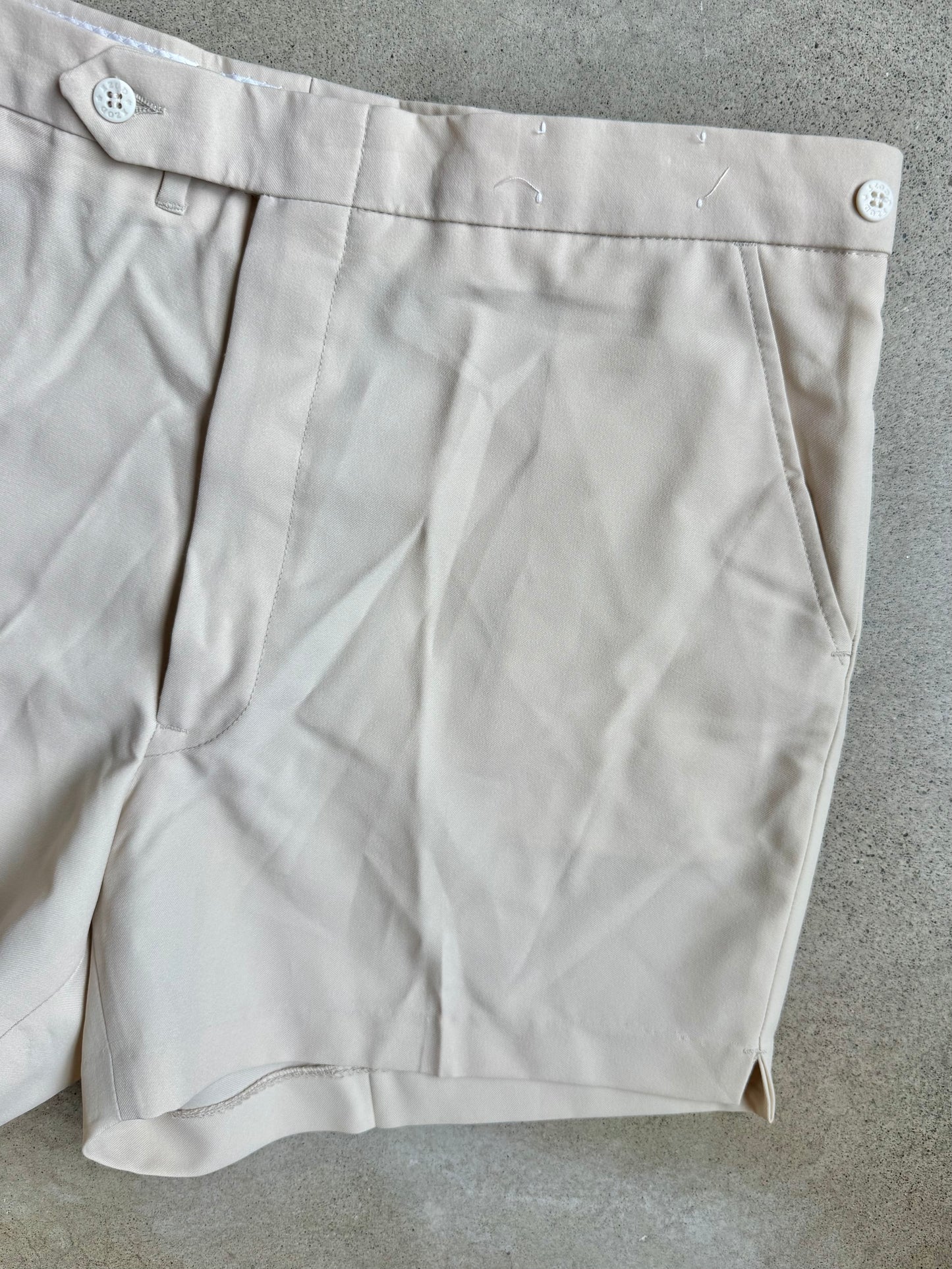 Vintage 1970s/80s Izod Lacoste Beige Athletic Tennis Shorts | L/XL