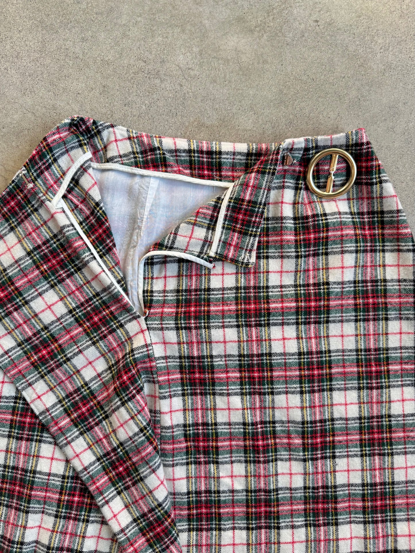 Vintage 1970s Plaid Wool Mini Wrap Skirt | Waist 26”