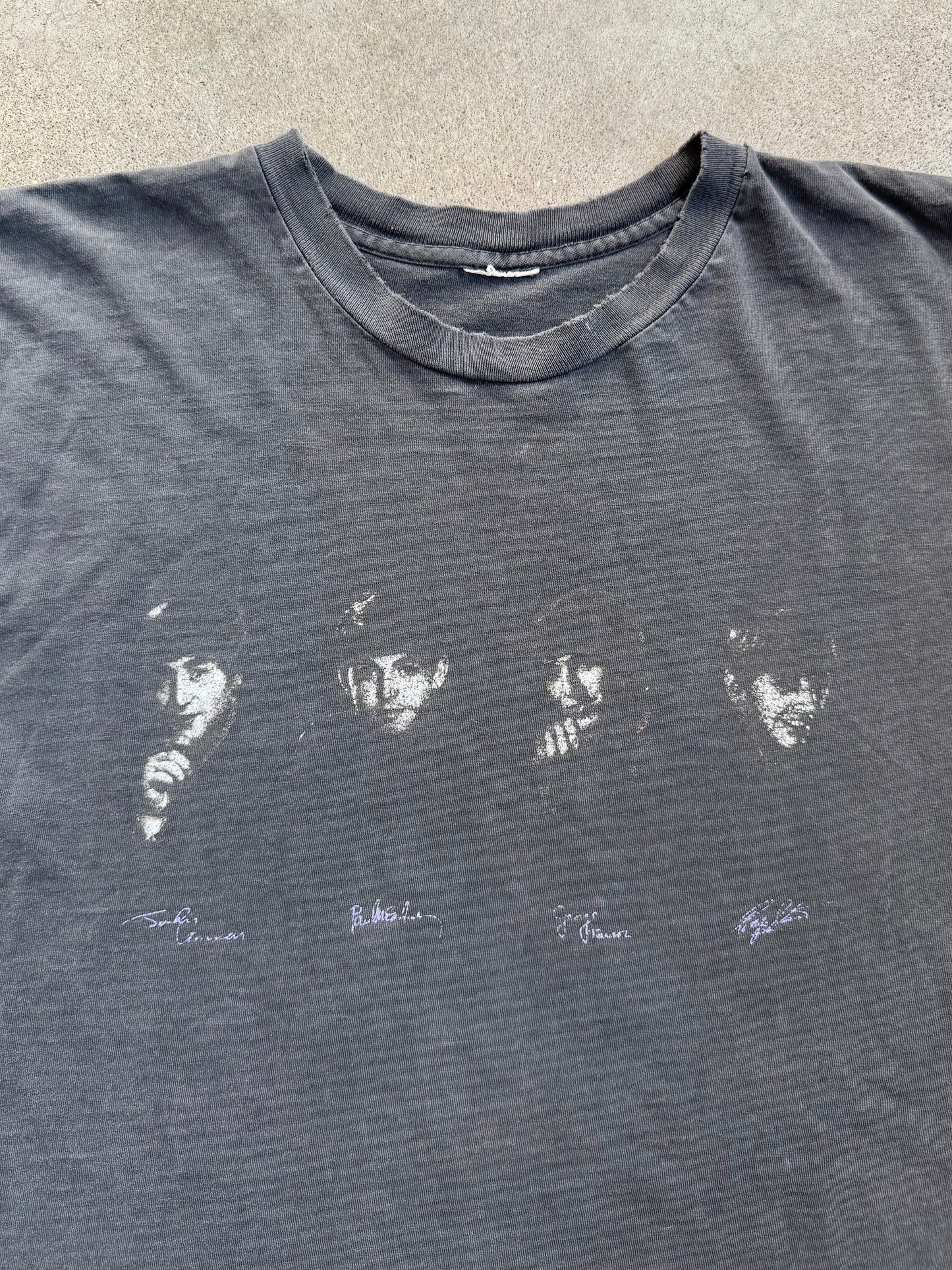 Vintage 1990s Distressed The Beatles Fab Four Autograph Tee | L/XL