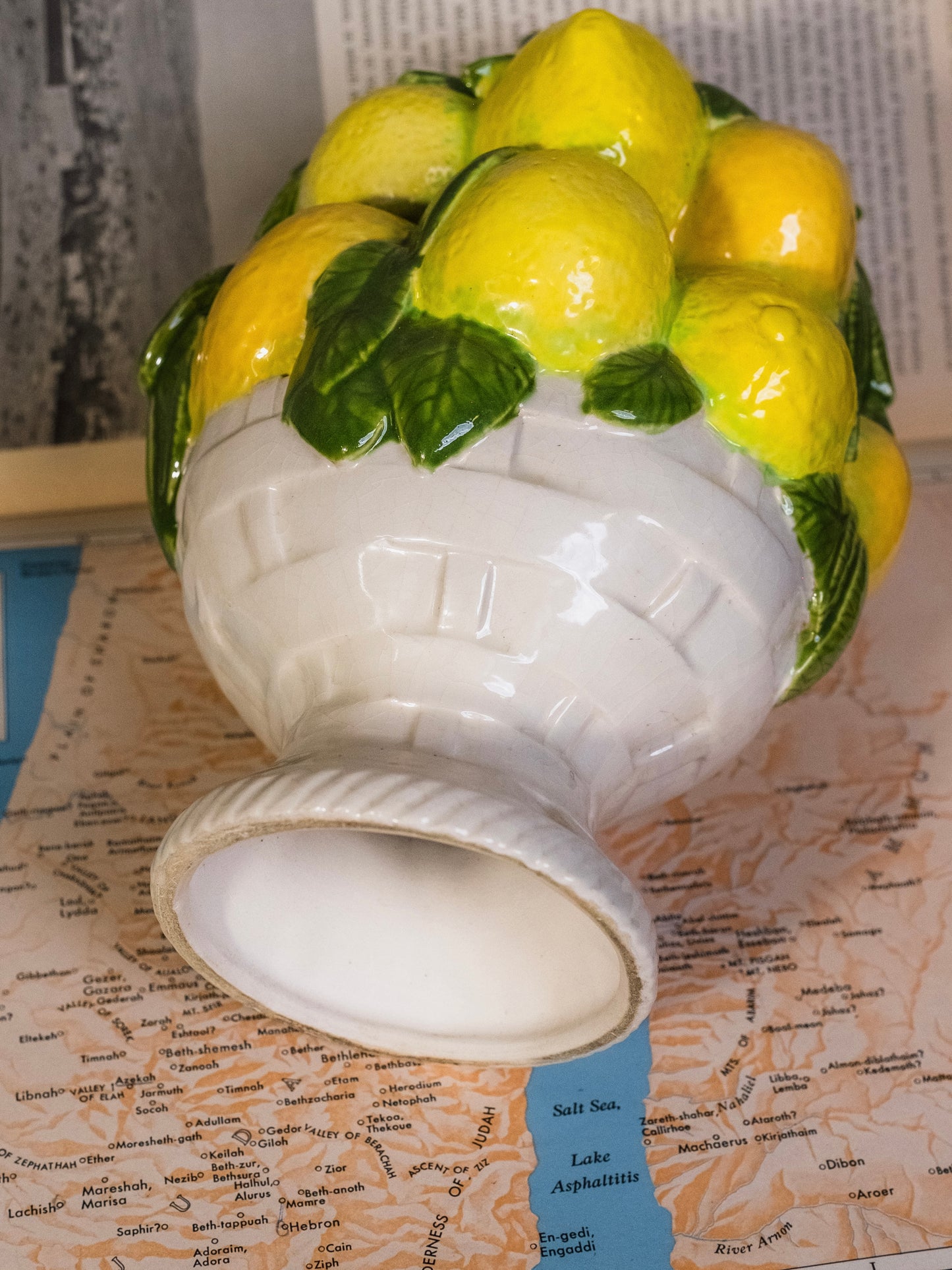 Vintage 1960s Majolica-Style Ceramic Lemon Basket Centerpiece