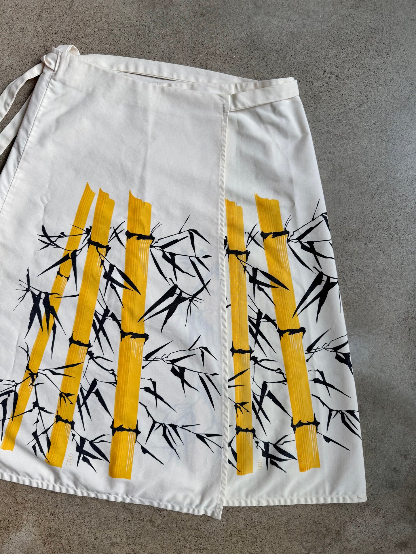 Vintage 1960s The Bagshaws of Saint Lucia Bamboo Print Wrap Skirt | Medium