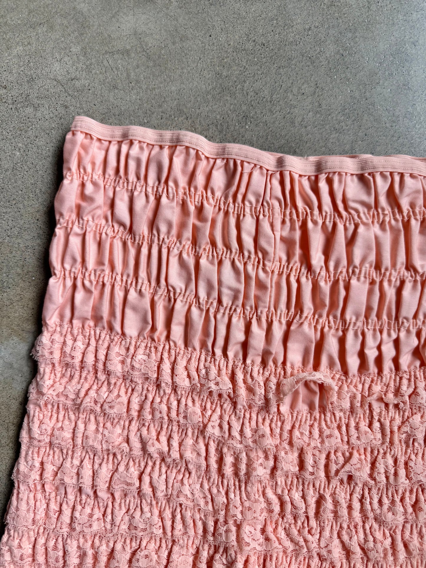 Vintage 1970s Partners Please! Peach Lace Bloomers | Medium