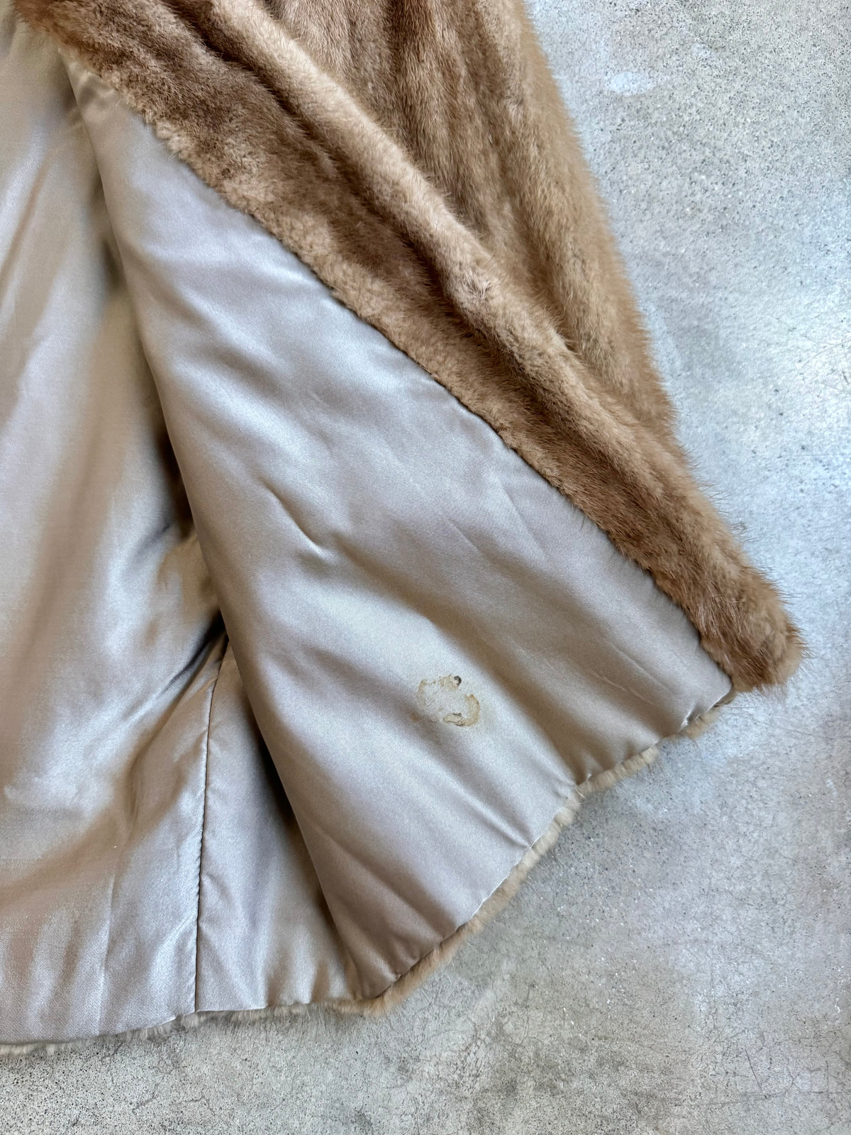Vintage 1950s Supreme Furs by Archie Brown Blonde Mink Fur Coat | Medium