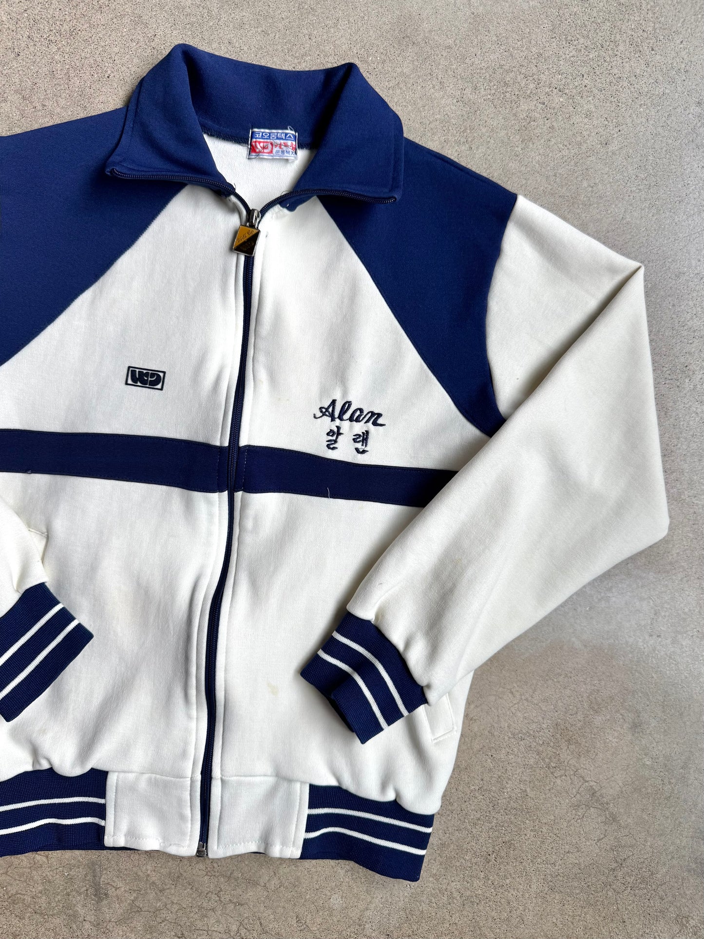 Vintage 1980s Blue & White 304th Signal Battalion Military Korean War Embroidered Jacket | S/M