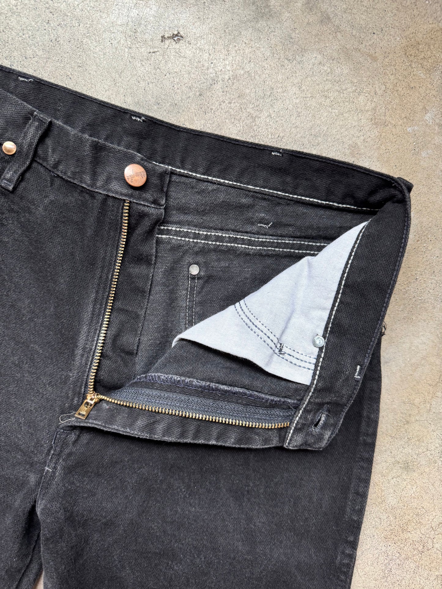 Vintage 1990s Wrangler Black Straight Leg Jeans | Waist 33”