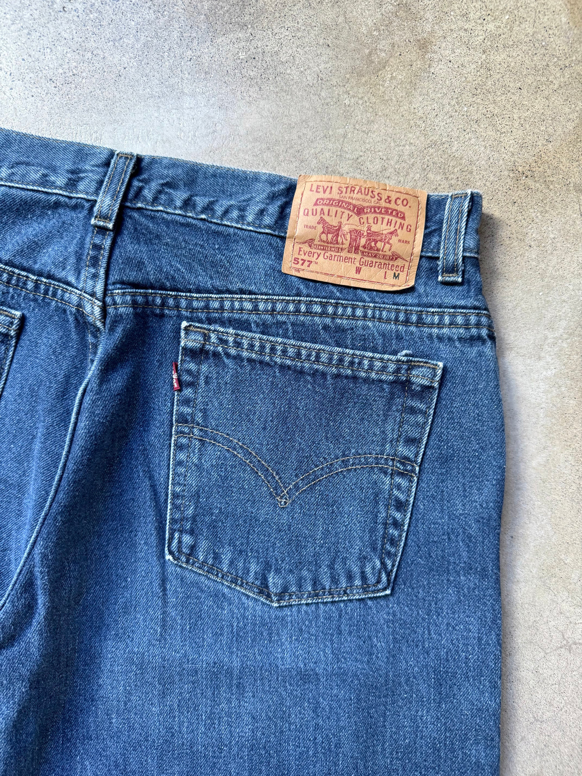 Vintage 1990s Levi’s 577 Loose Fit Dark Wash Jeans | Waist 34”
