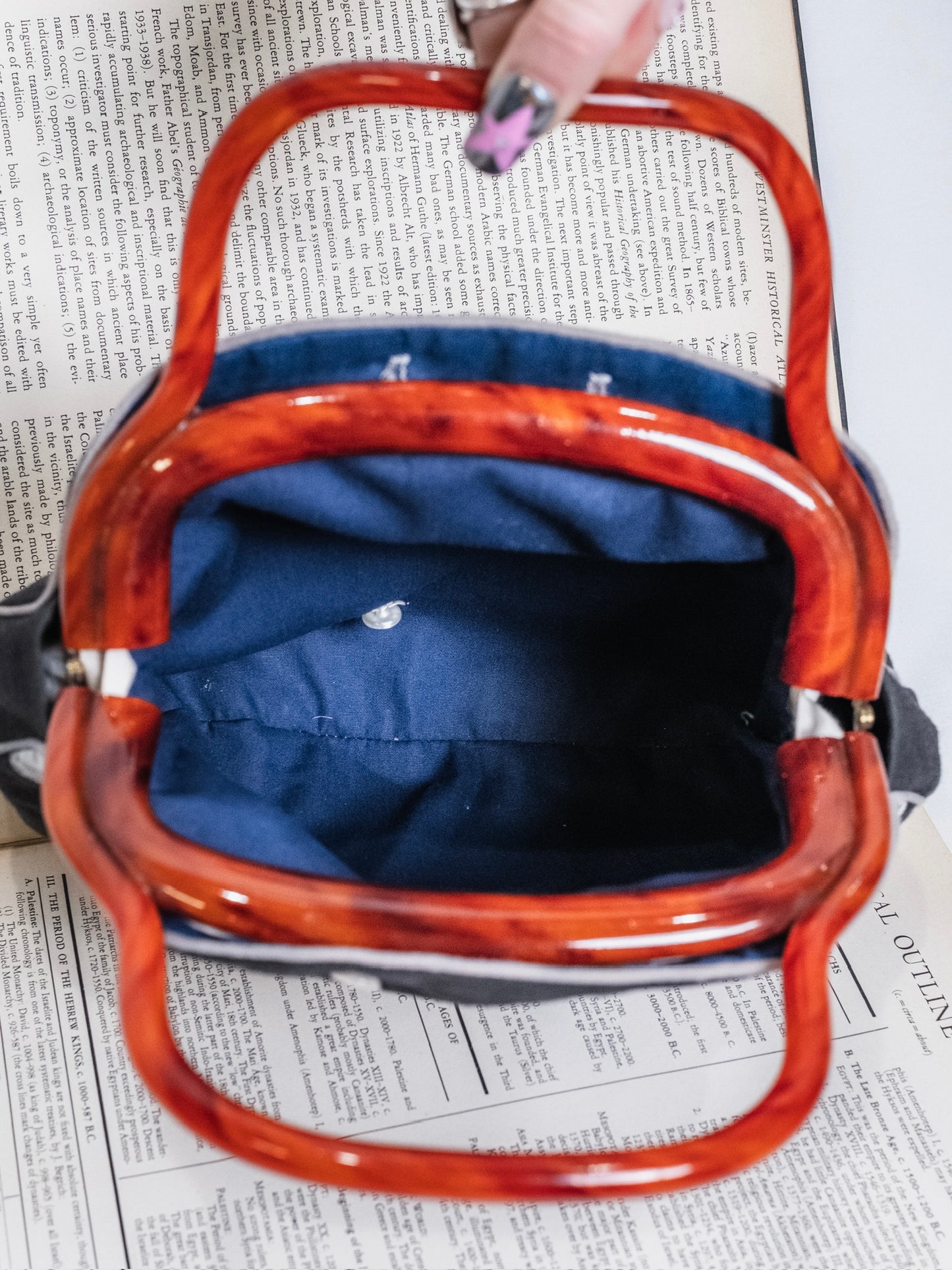 Vintage 1960s Lucite Handle Equestrian Polo Bermuda Bag