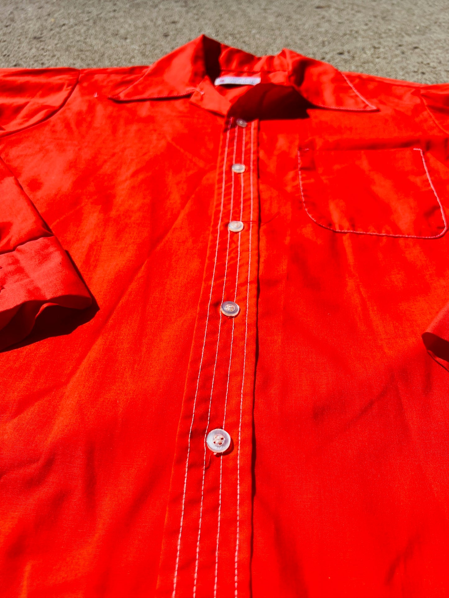 Vintage 1960s Donlin Red Dagger Collar Button Up Shirt