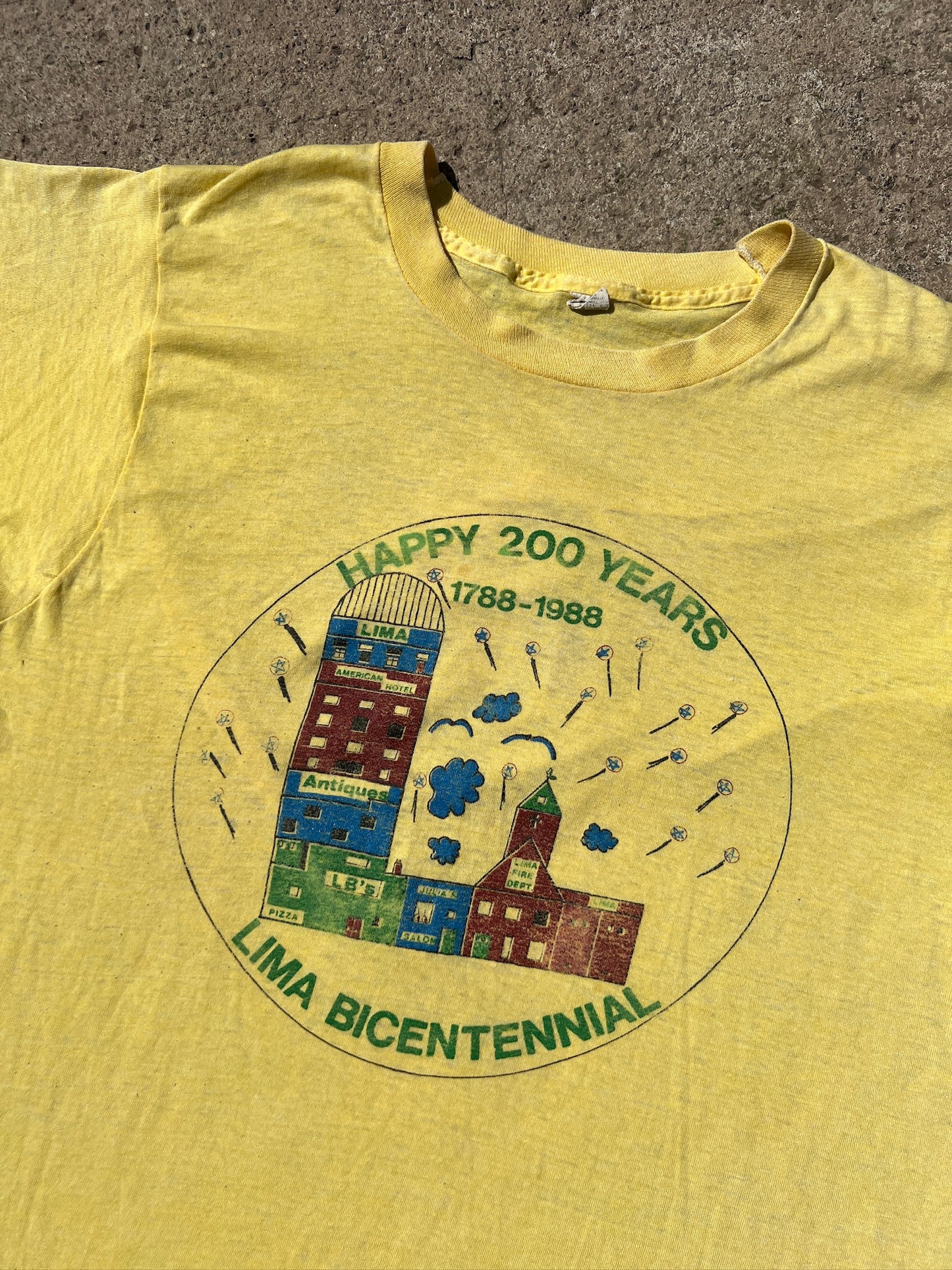Vintage 1980s Lima Bicentennial Yellow Graphic Tee | Medium