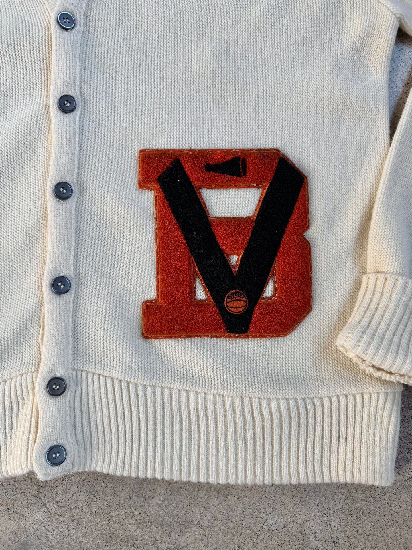 Vintage 1970s Fashion Leader Cream “B” Varsity Patch Letterman Sweater | Medium