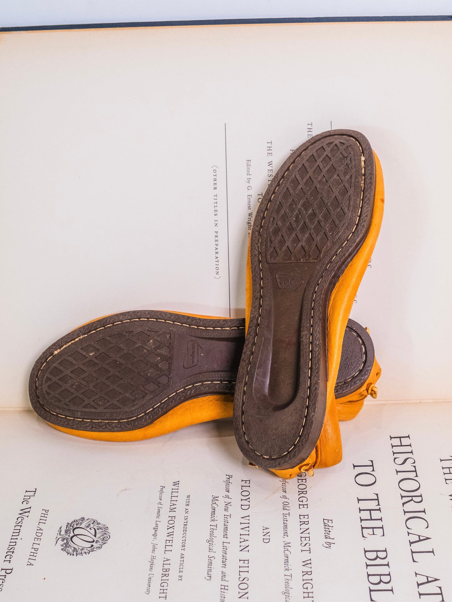 Vintage 1970s Tan Leather Hardsole Moccasins