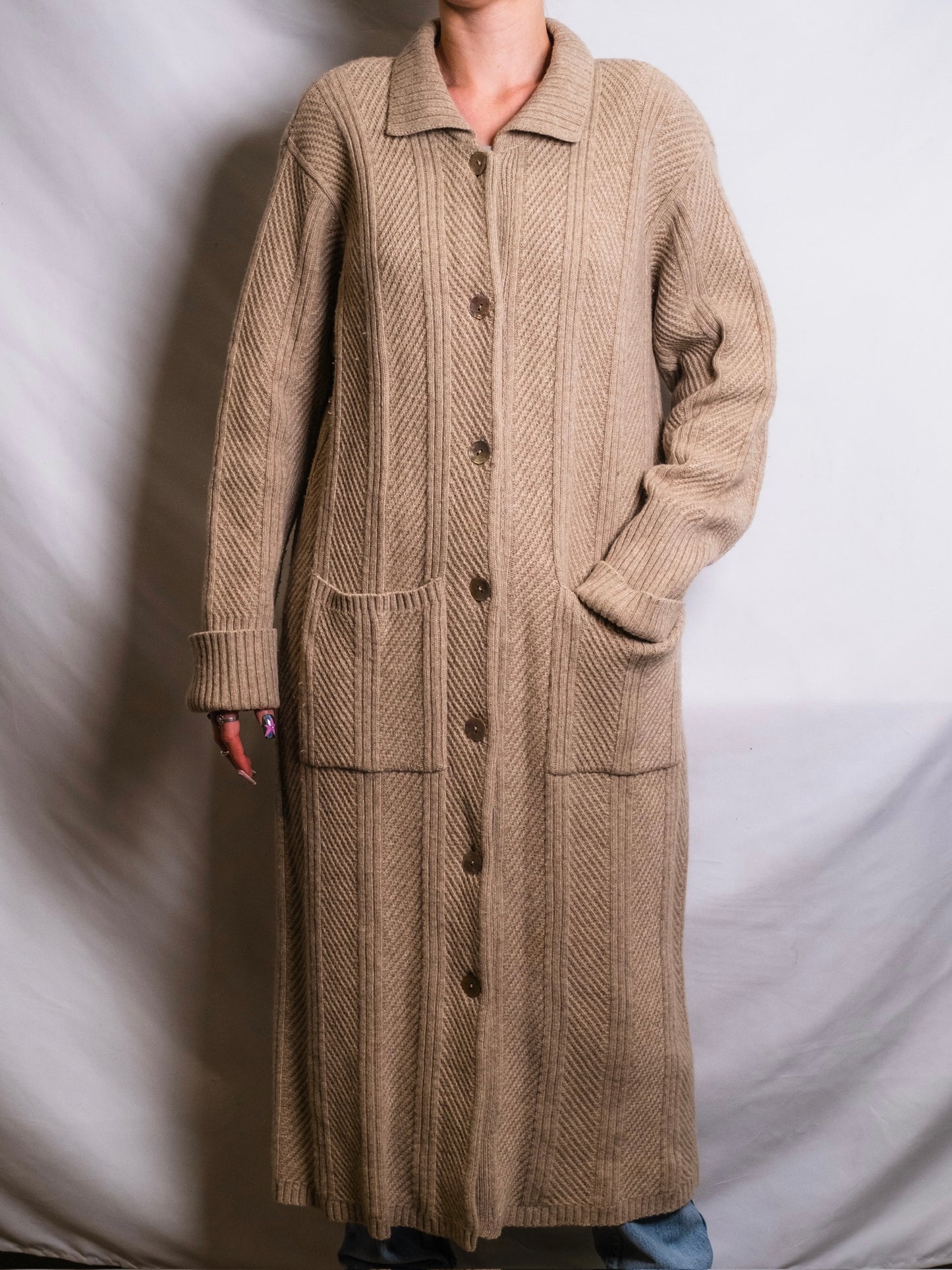 Vintage 1980s Beige Wool Knit Maxi Cardigan Sweater Jacket | XL