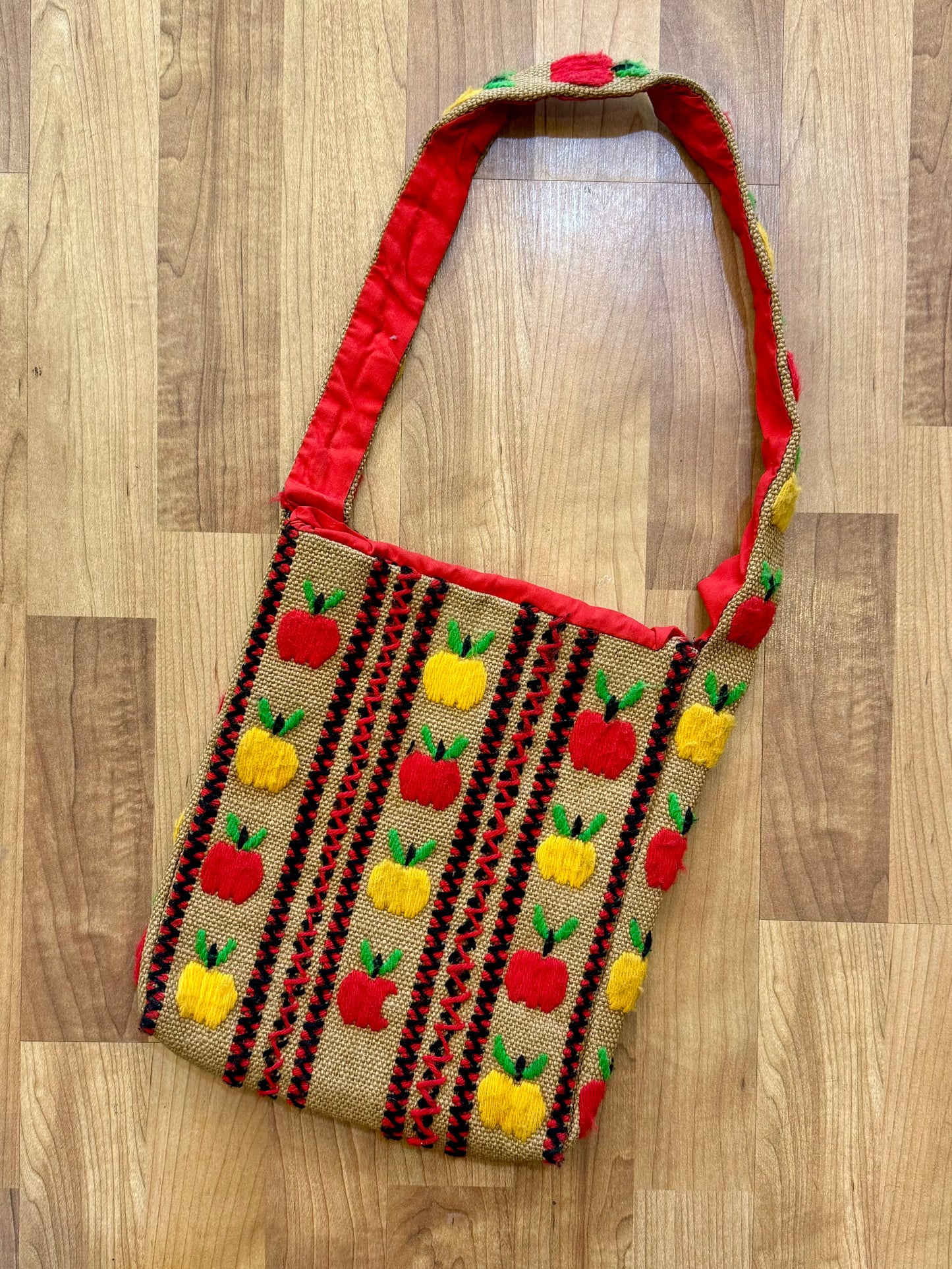 Vintage 1970s Apple Embroidered Burlap Shoulder Bag