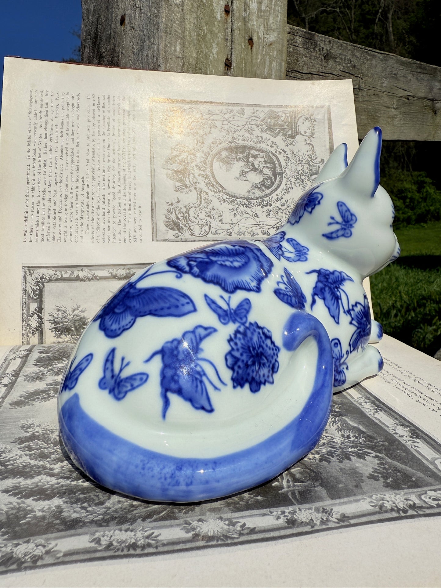 Vintage 1980s Ceramic Blue Willow Style Cat Statue