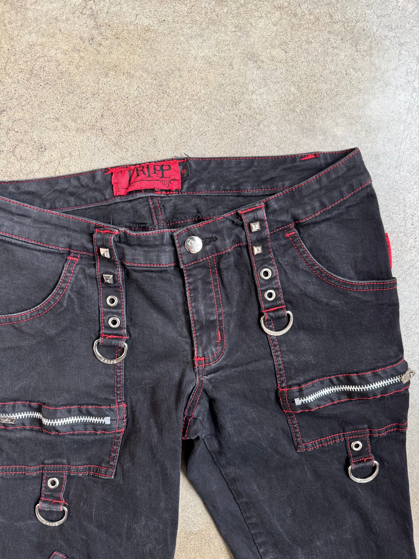 2000s Tripp NYC Black & Red Stitch Studded D-Ring Skinny Jeans | Medium