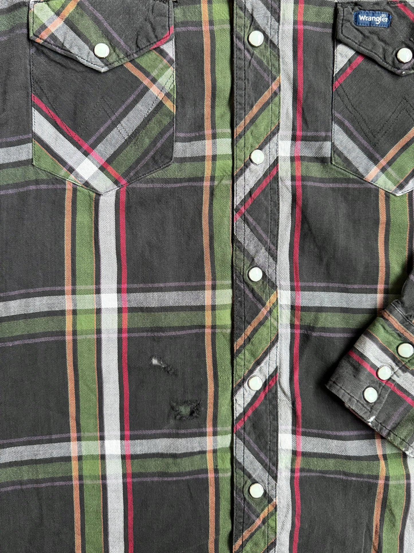 Vintage Wrangler Distressed Plaid Western Pearl Snap Shirt | Medium