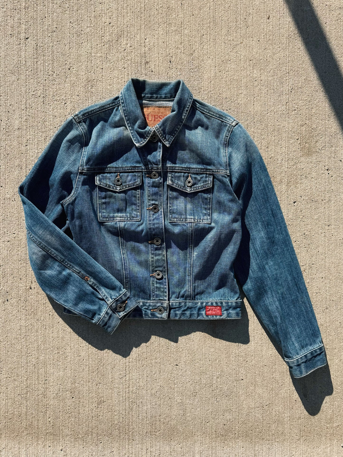 90s/Y2K Guess Cropped Denim Jacket | Medium