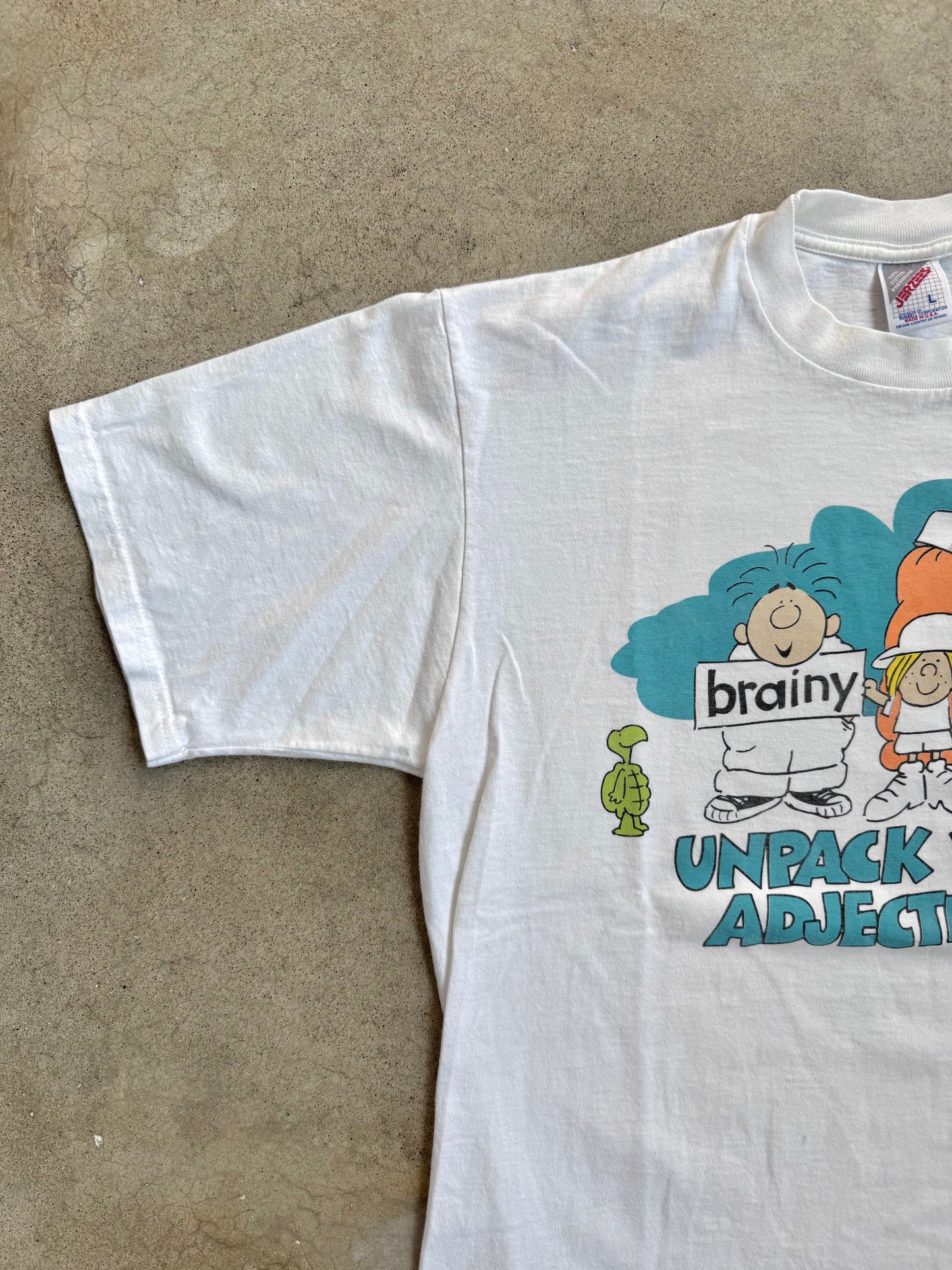 Vintage 1995 School House Rock "Unpack Your Adjectives" Graphic Tee | Large