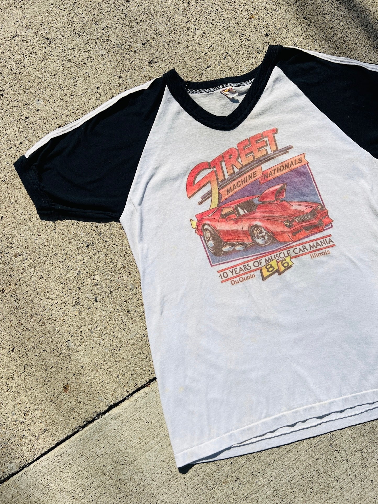 Vintage 1980s Street Machine Nationals V-Neck Tee | Large