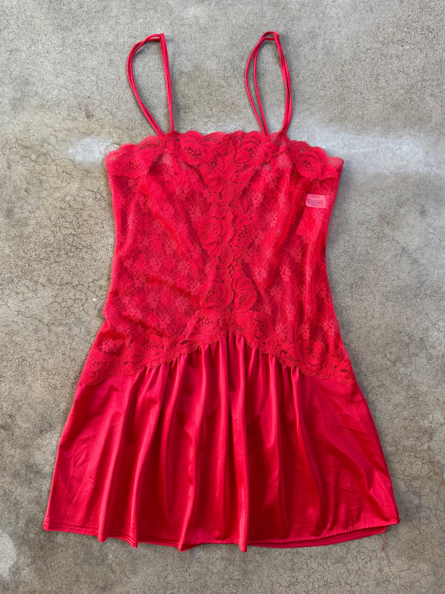 Vintage 1980s Lorraine Red Lace Lingerie Slip | Small