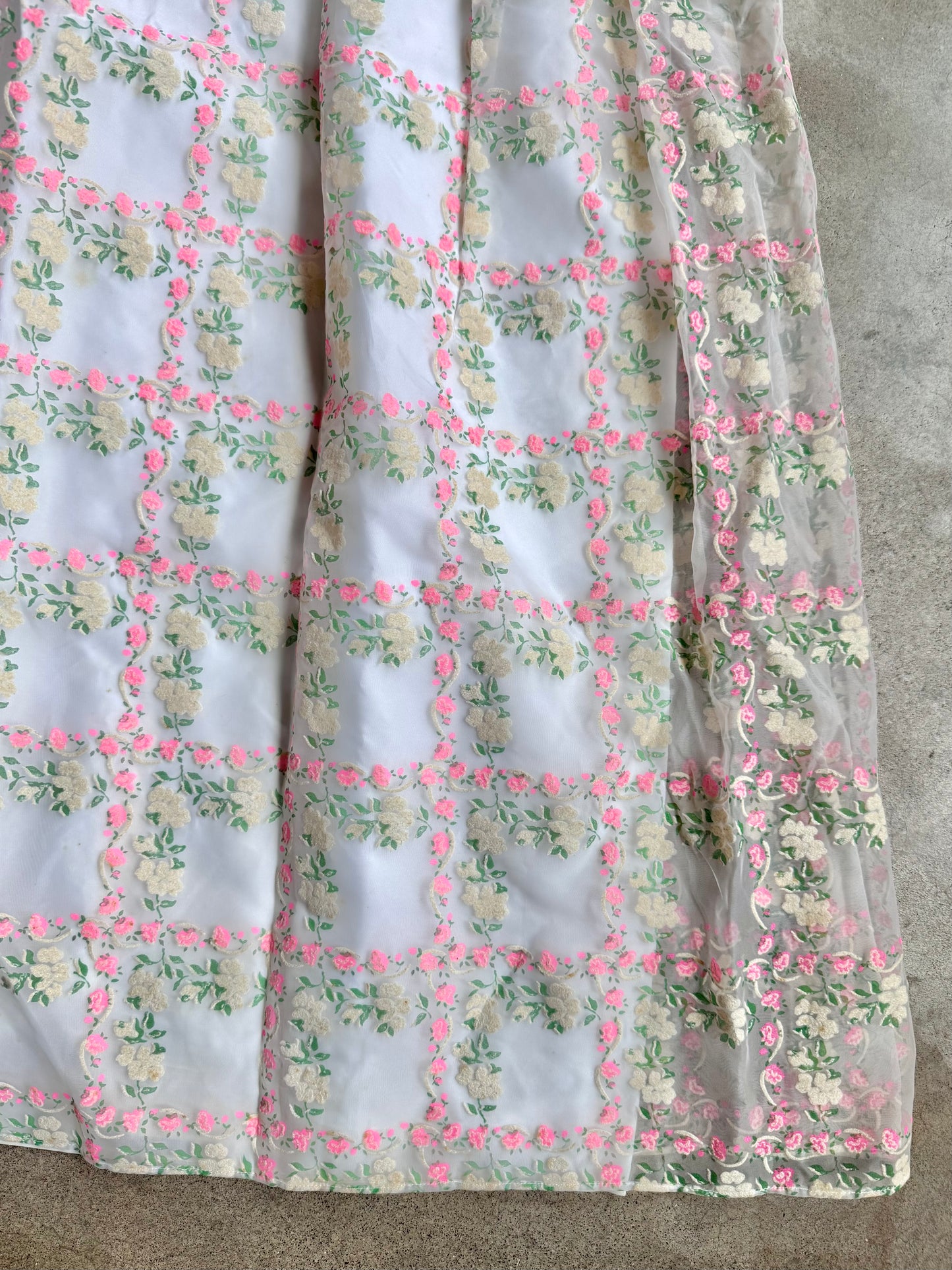 Vintage 1960s White & Pink Floral High-Neck Empire Waist Formal Dress | Small