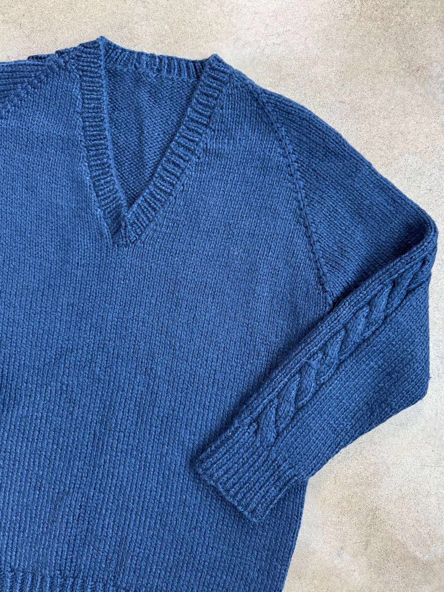 Vintage 1960s Hand-Knit Blue V-Neck Sweater | L/XL
