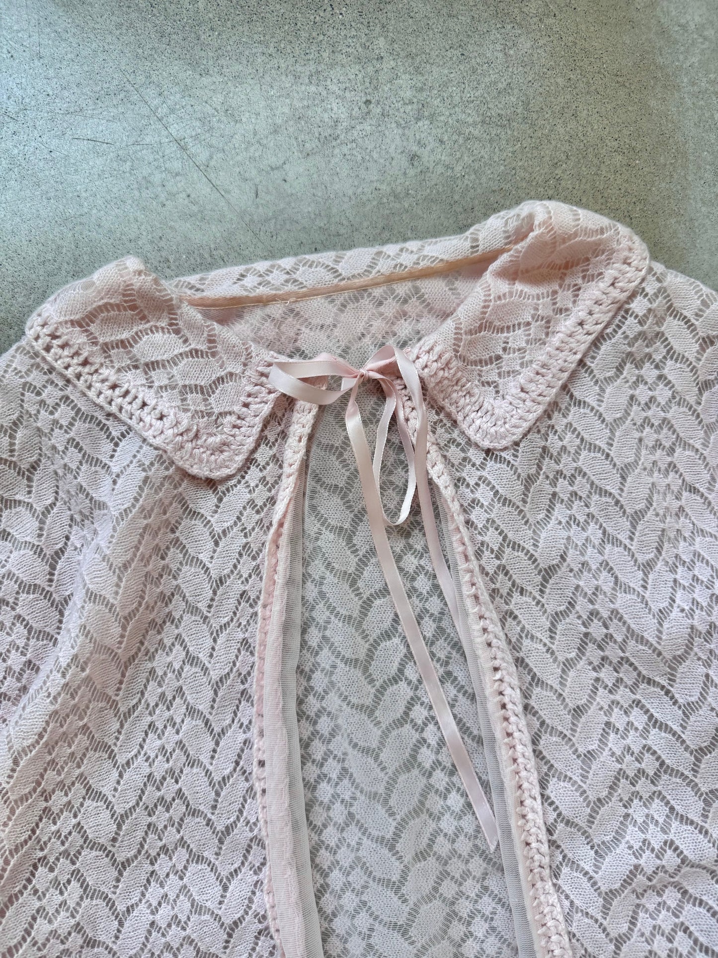 Vintage 1960s Baby Pink Knit Bed Jacket Cardigan | Small