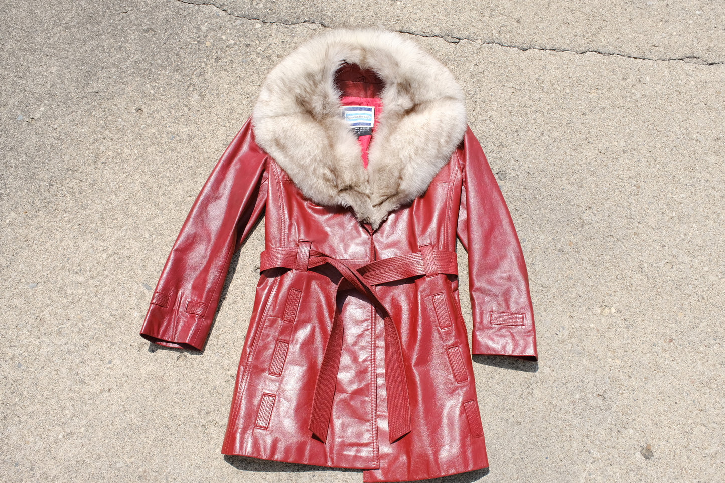 Vintage Suburban Heritage Red Leather Coat | Fur Collar