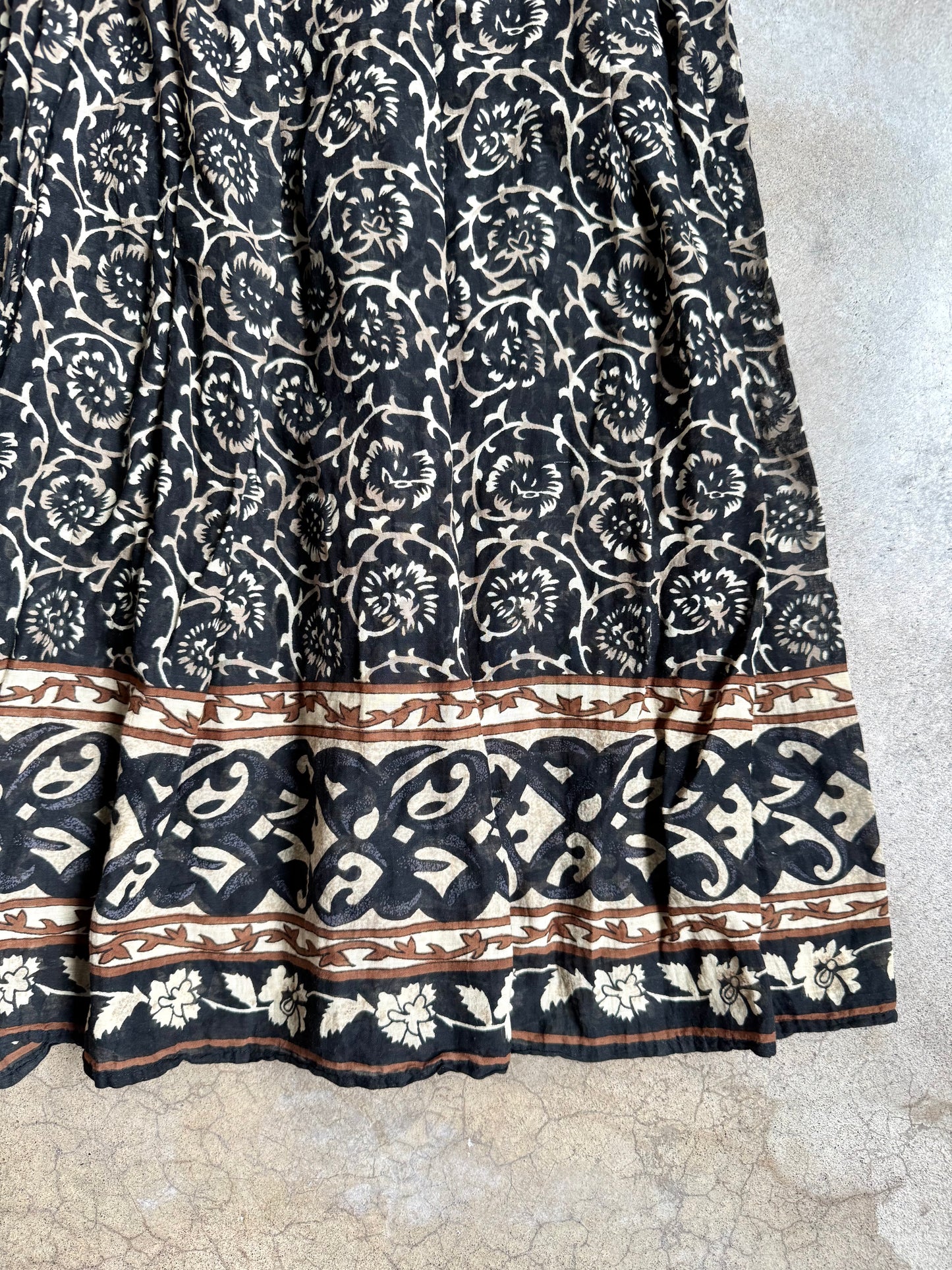Vintage Blue Black & Brown Floral Print 100% Cotton Pleated Maxi Skirt | XL