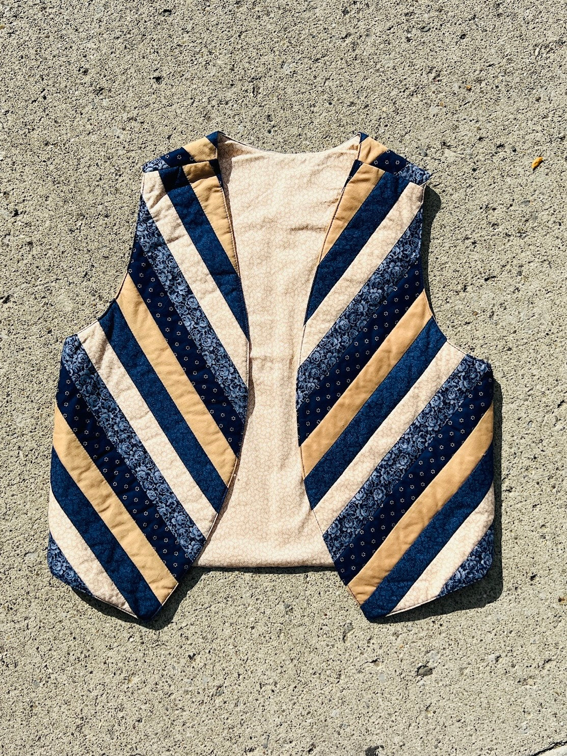 Vintage 1970s Stripe Patchwork Quilted Vest | Small