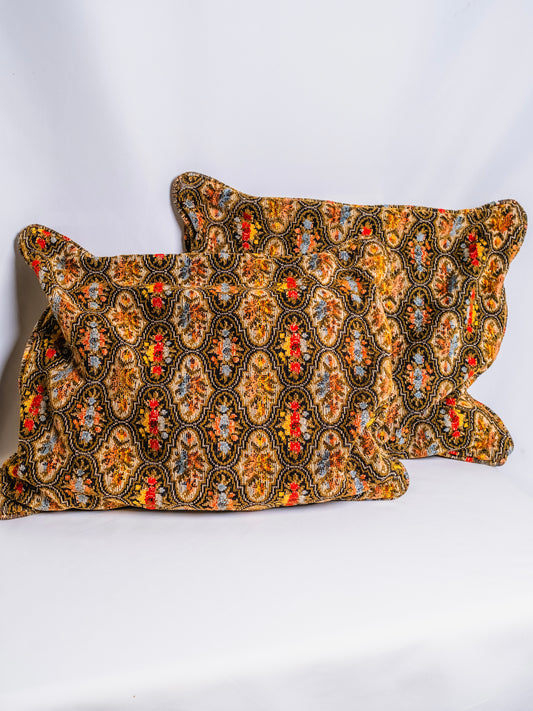 Vintage Floral Pattern Carpet Throw Pillows | Set of 2