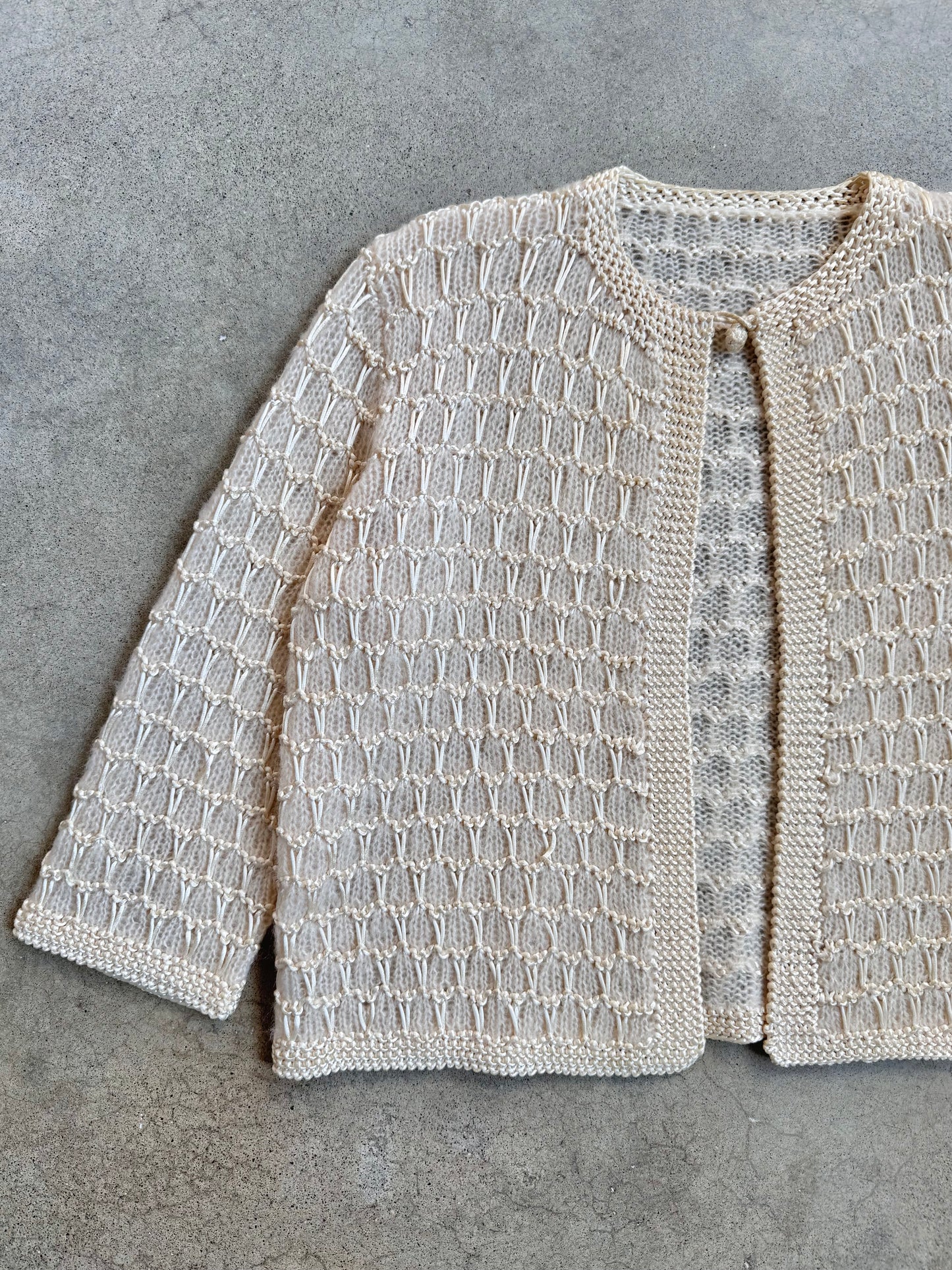 Vintage 1950s Cream Crochet Knit Cardigan | Medium