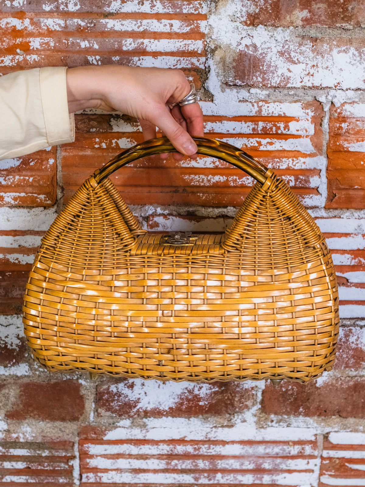 Vintage 1950s/60s Tortoise Bakelite Handle Wicker Basket Handbag