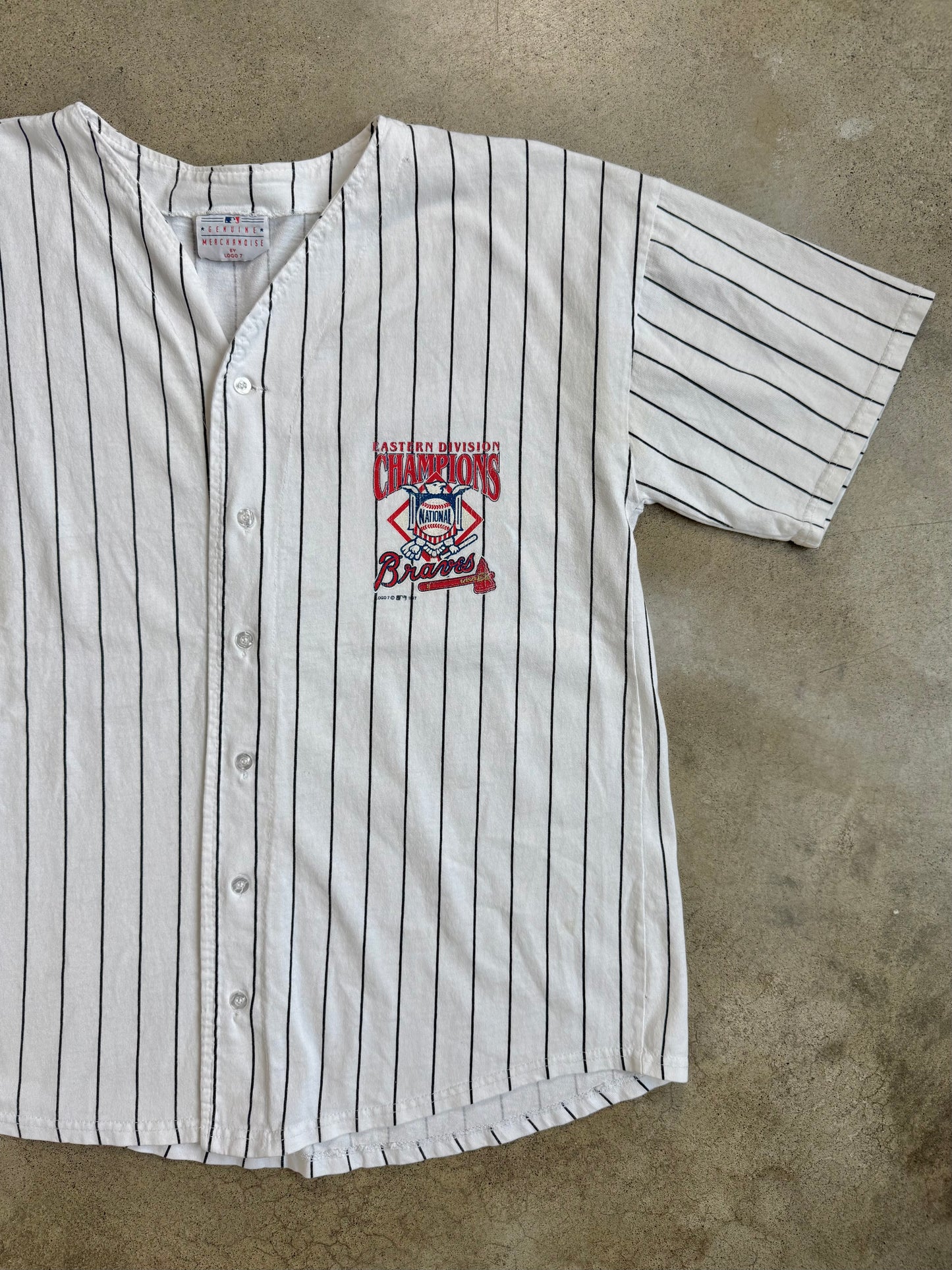 Vintage 1990s Logo 7 Atlanta Braves Pinstripe Cotton Baseball Jersey | XL