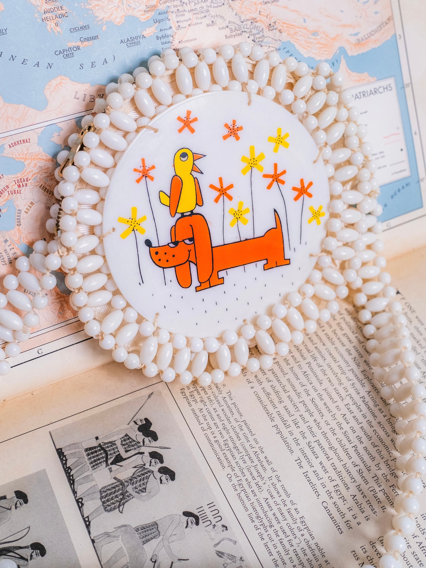 Vintage 1950s White "Dog & Bird" Beaded Purse
