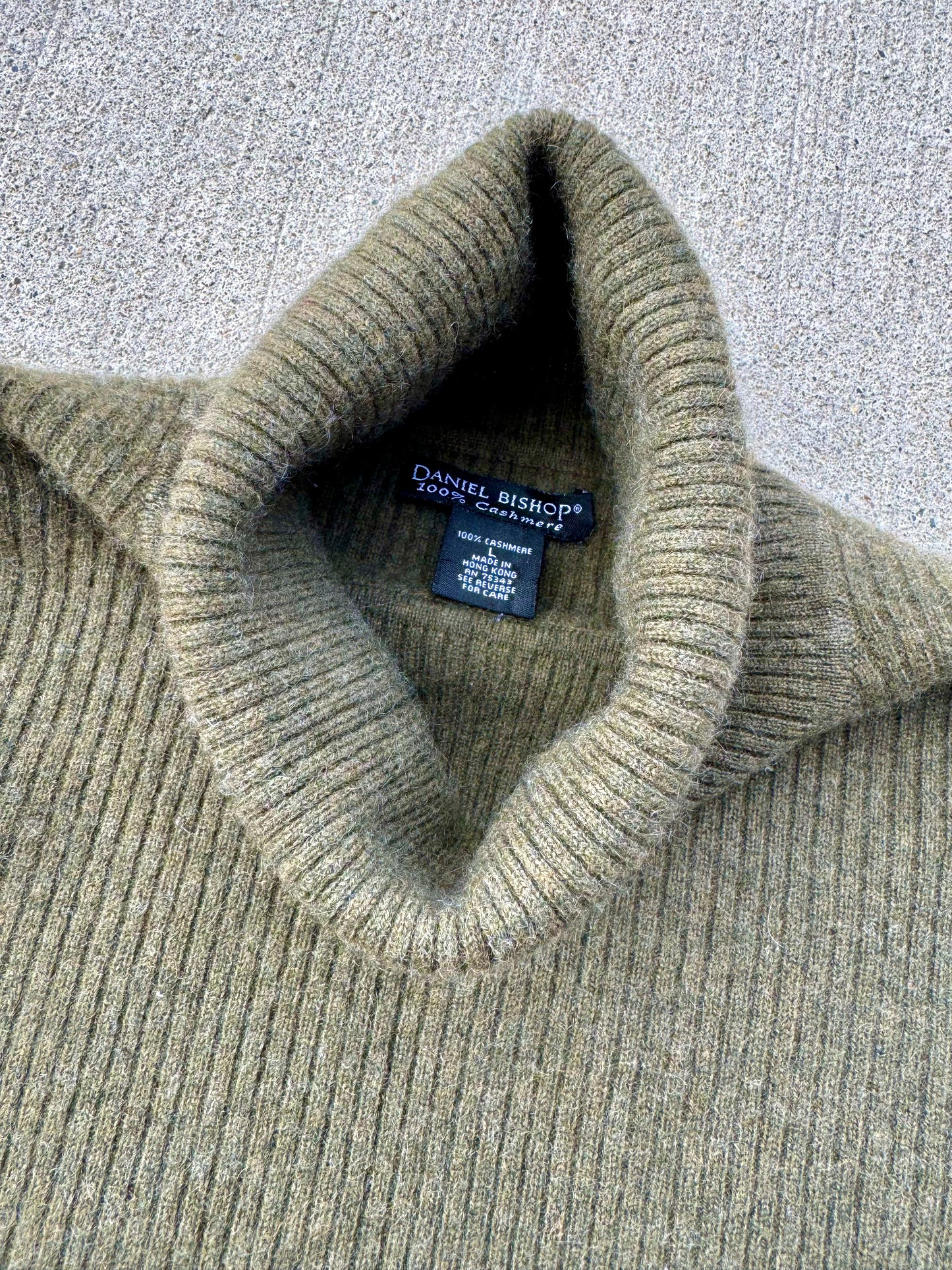 Vintage 1990s Daniel Bishop Green Cashmere Turtleneck | Large