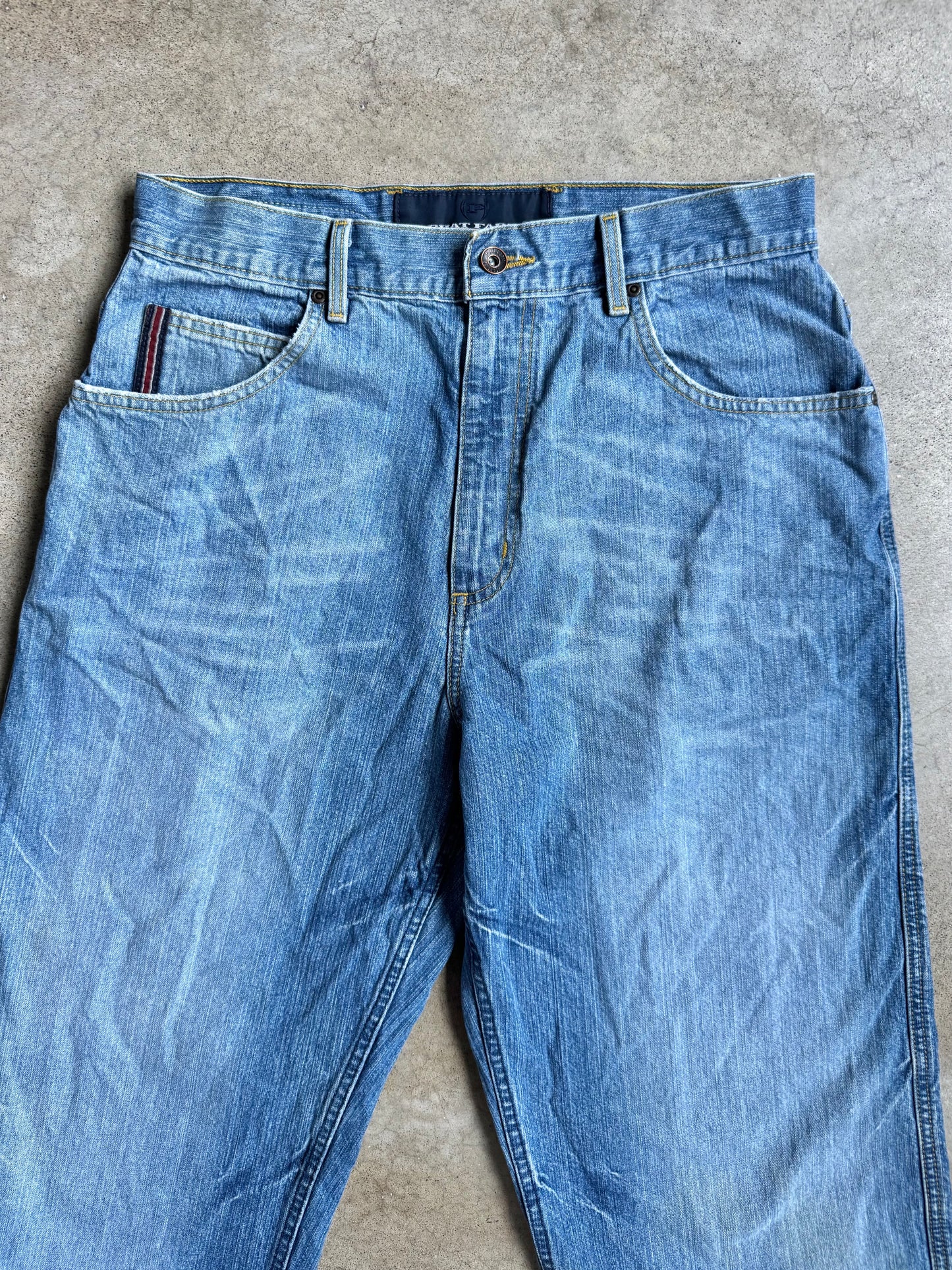 2000s Phat Farm Faded Wash Baggy Straight Jeans | 32x33