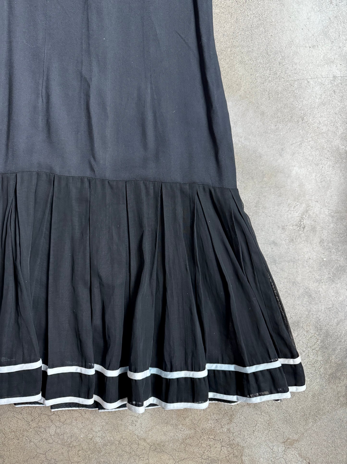 Vintage 1960s Sophisticates Black Drop Waist Pleated Dress w/ Flower Pin | XS