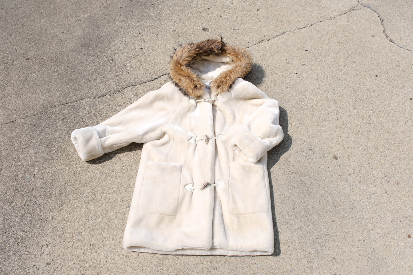 Vintage Neiman Marcus Cream Faux Fur Coat | Large