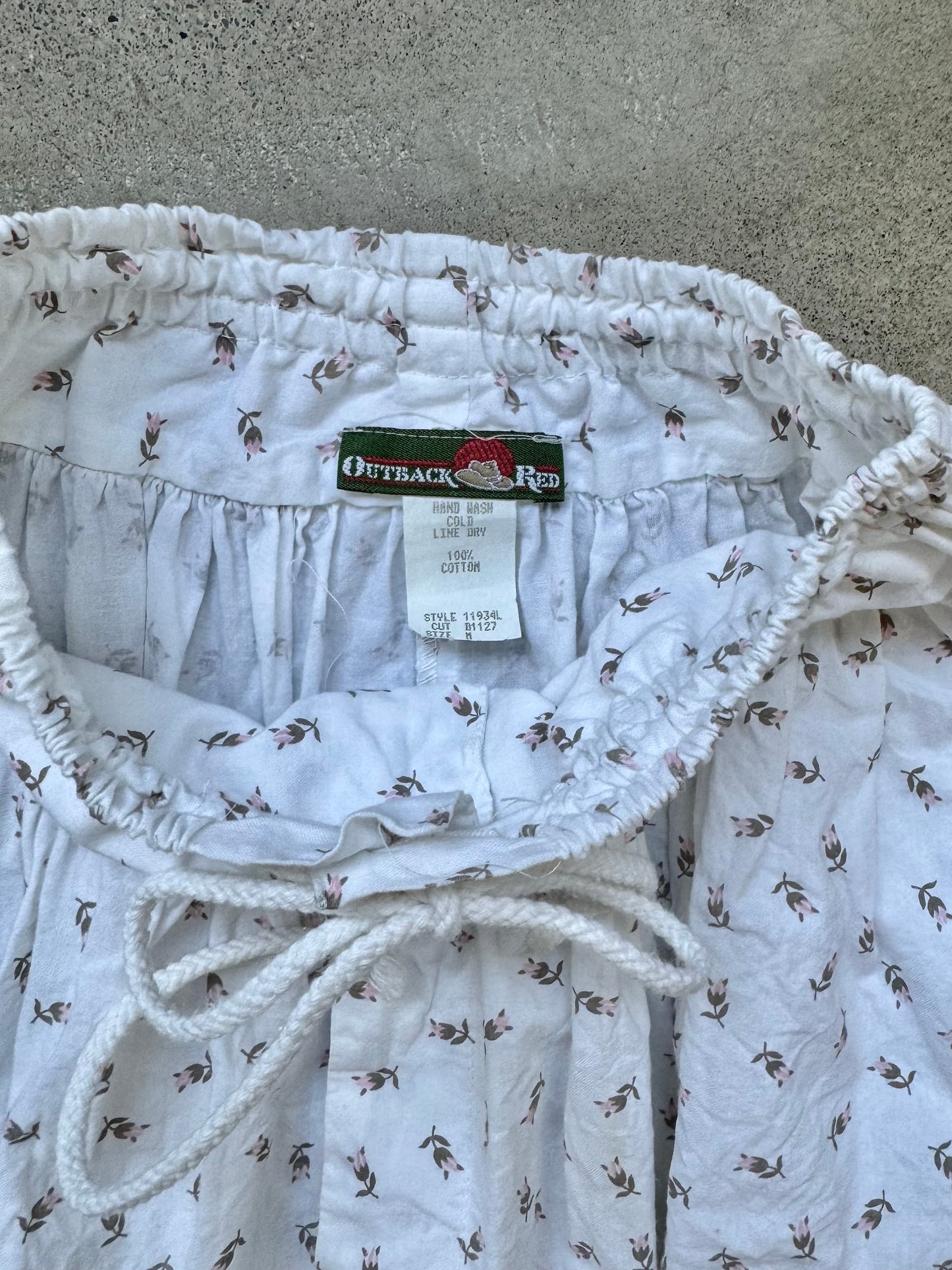 Vintage 1980s Outback Red Prairie-Style White Floral Print Cotton Maxi Skirt | Medium