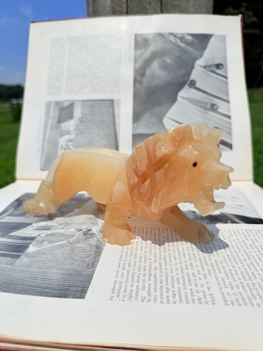Vintage 1950s/60s Carved Alabaster Lion Figurine