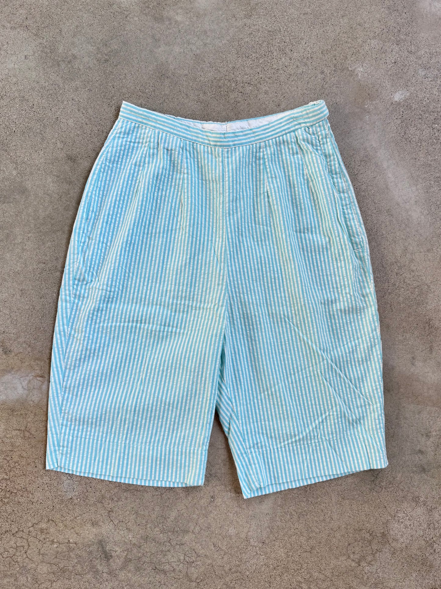 Vintage 1950s Tiger Pants Blue Seersucker Striped Shorts | Waist 26”