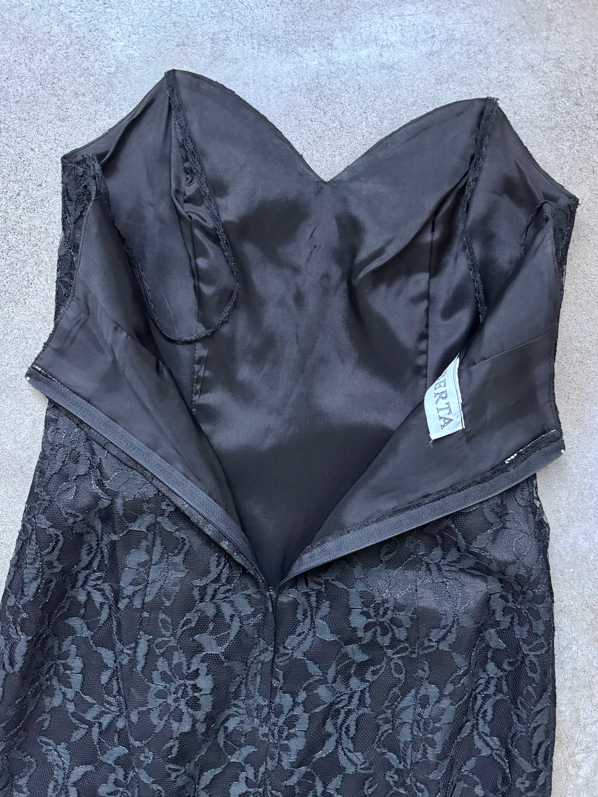 Vintage 1990s Roberta Black Lace Strapless Formal Dress | XS