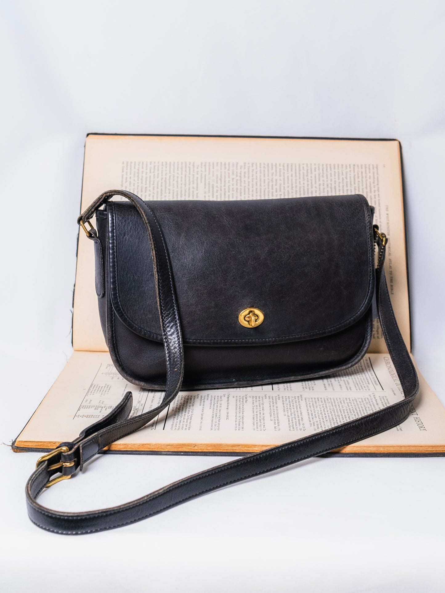 Vintage 1990s Coach City Bag | Black Style No. 9790