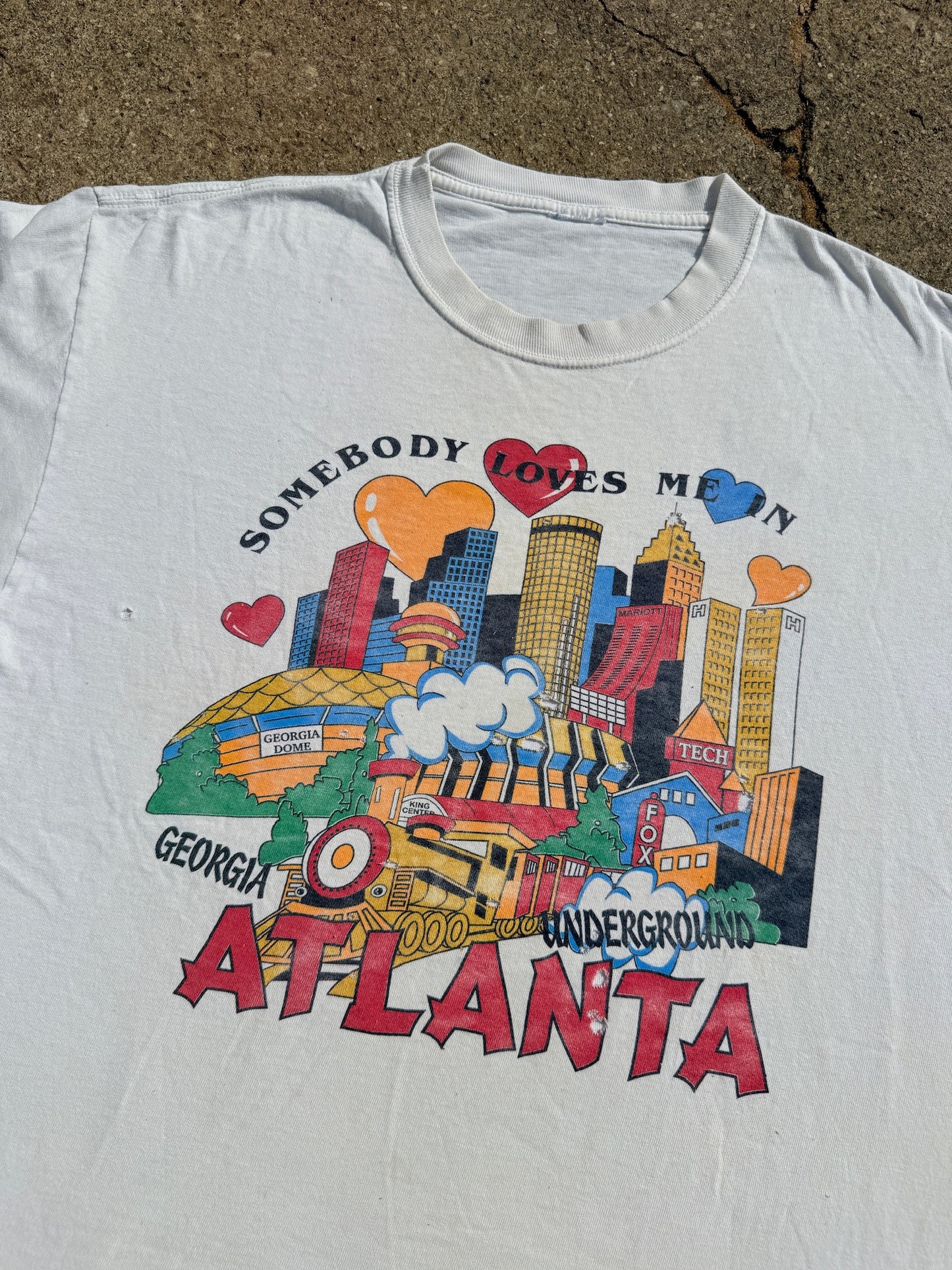 Vintage "Somebody loves me in Atlanta" Graphic Tee | L