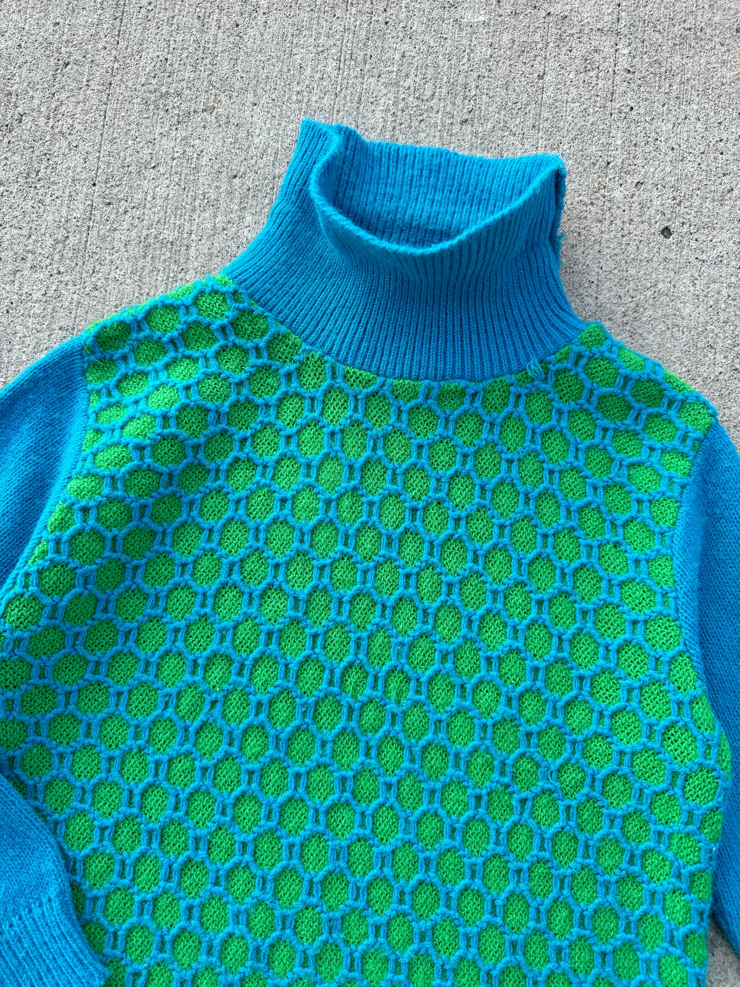 Vintage 1960s Beeline Blue & Green Textured Knit Turtleneck | Small