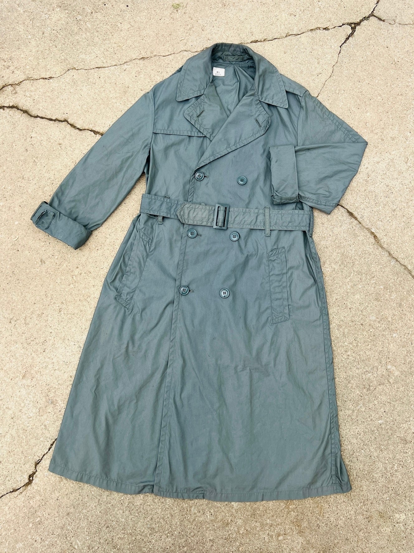 Vintage 1960s Military Issue Green Trench Raincoat | M/L