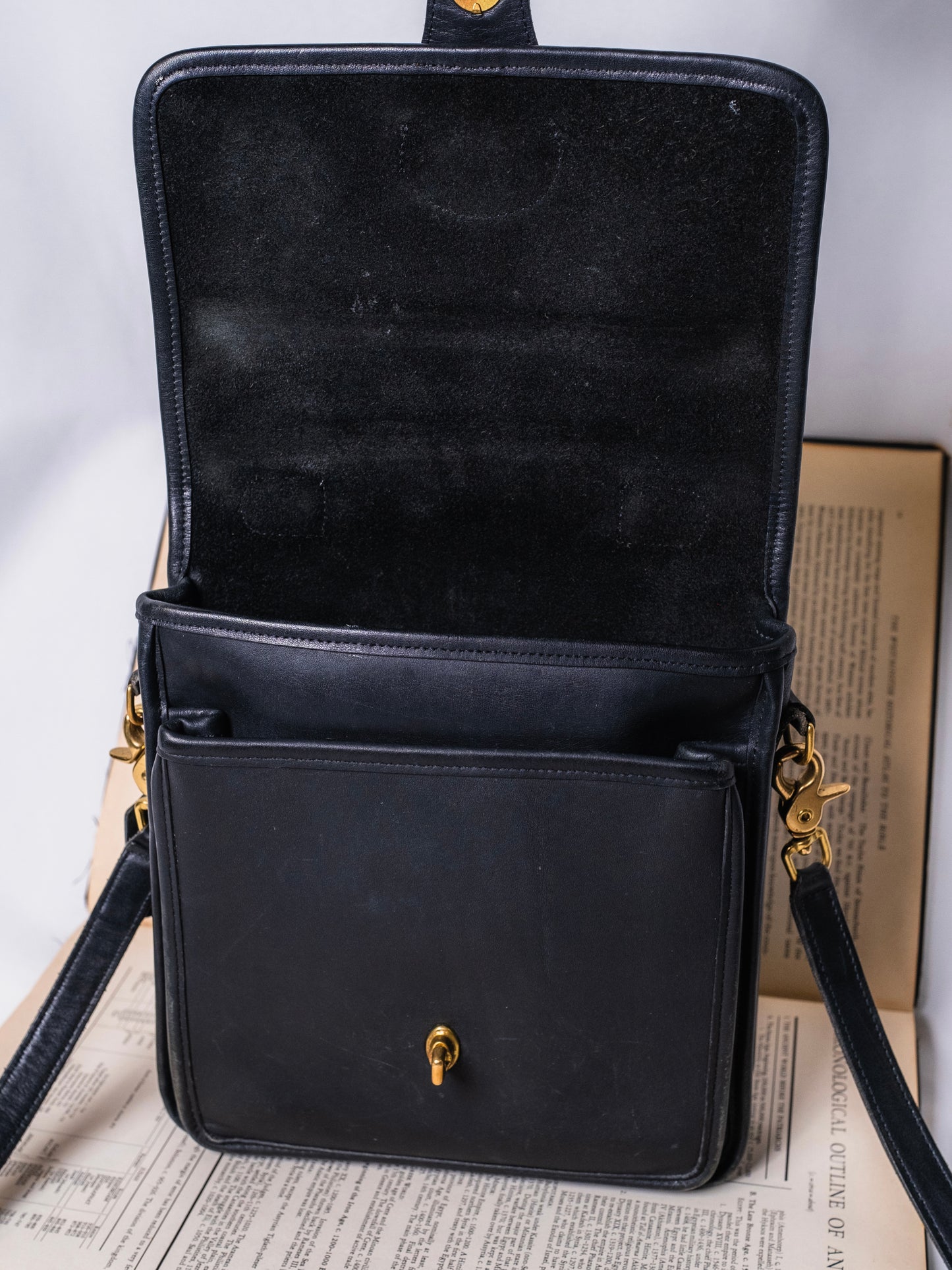 Vintage 1990s Coach Station Bag | Black Style No. 5130
