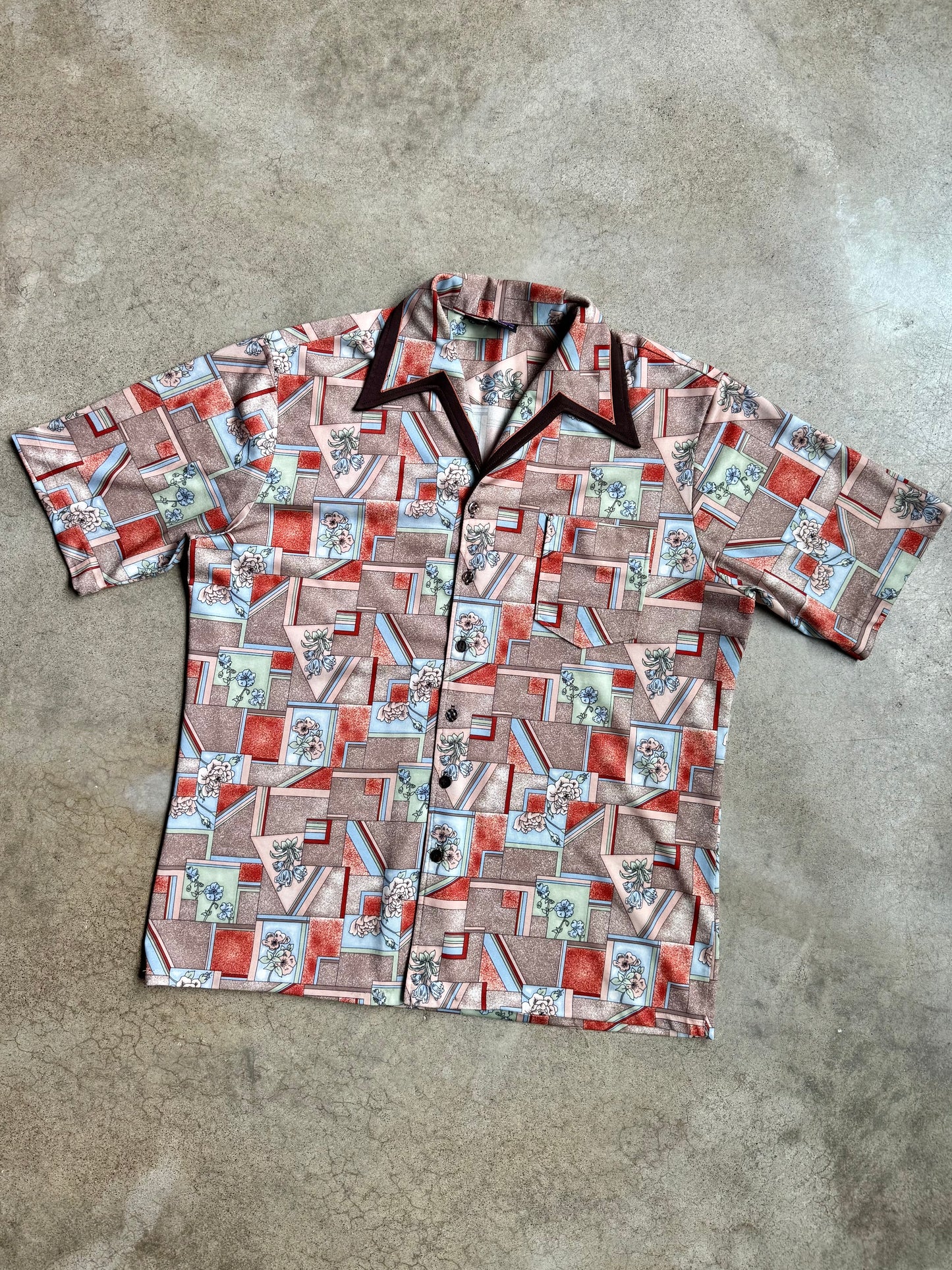 Vintage 1970s Joel Cal-Made Geometric Floral Short Sleeve Shirt | Large